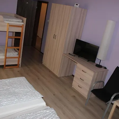 Dom Nad Krzywym - Prywatna Plaza, 2 Boiska, Sauna, Plac Zabaw