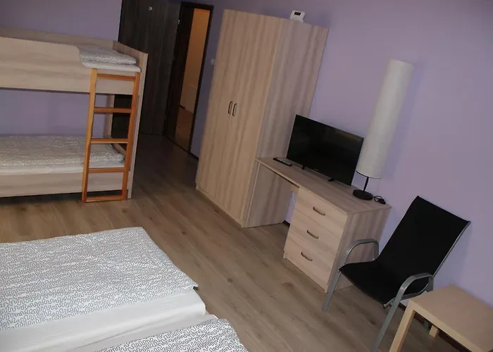 Dom Nad Krzywym - Prywatna Plaza, 2 Boiska, Sauna, Plac Zabaw